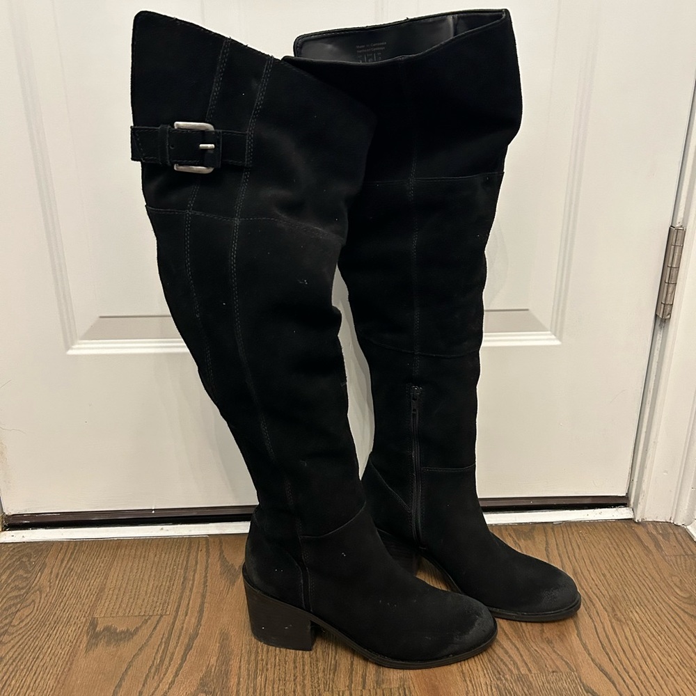 Black boots